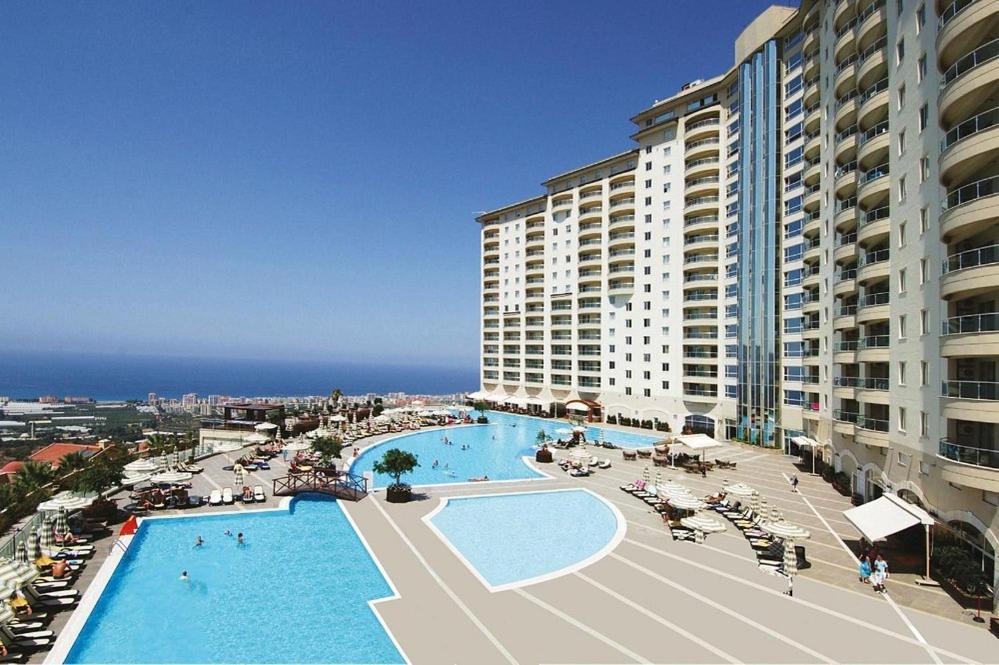 In Goldcity In The Main Building With Amazing View Kargicak Mahmutlar With Private Hotel apartamentowy